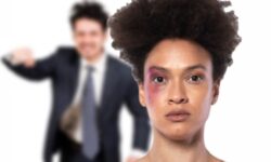 How to recognise the manipulation & gas lighting tactics in an abusive relationship & getting the strength to walk away.